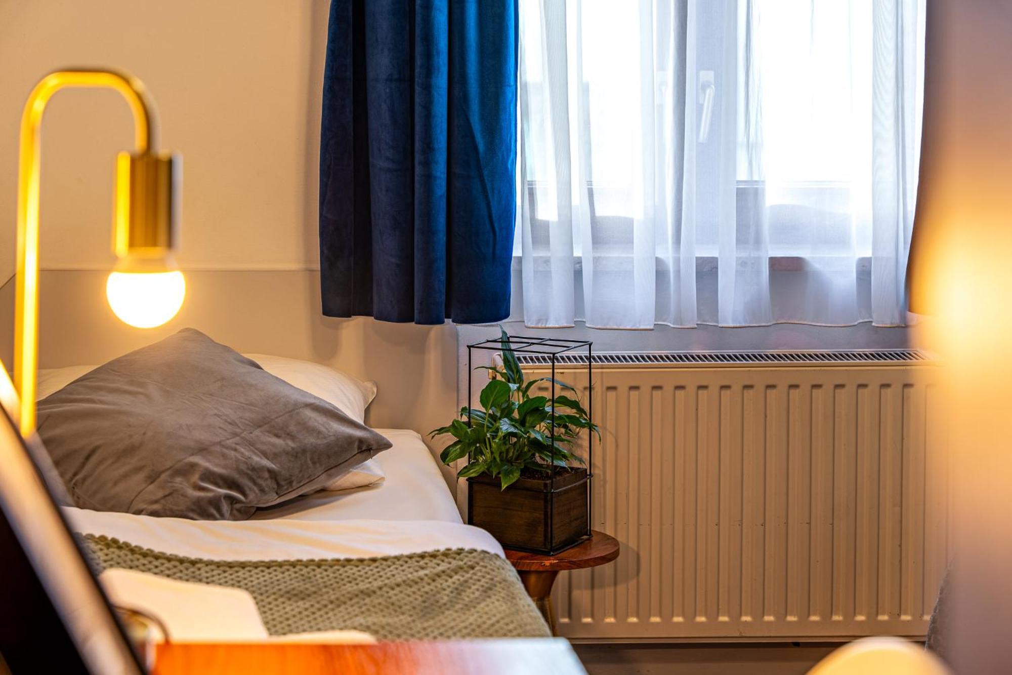 Akira Bed&Breakfast Wrocław Eksteriør billede
