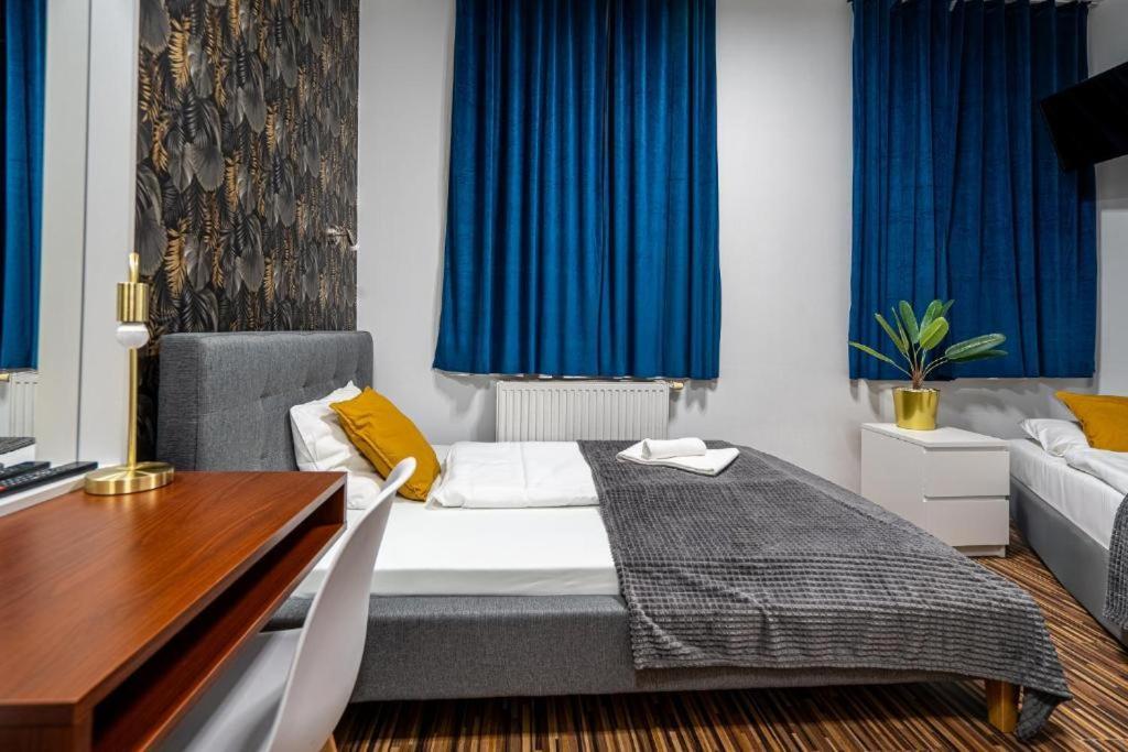 Akira Bed&Breakfast Wrocław Eksteriør billede