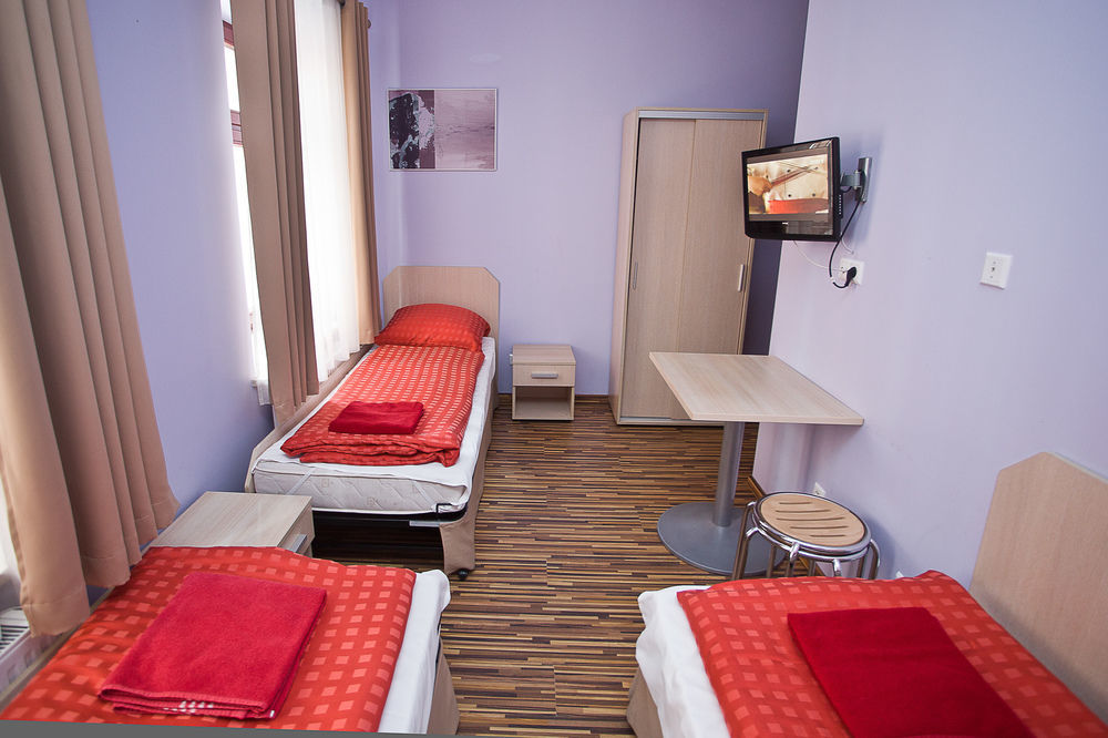 Akira Bed&Breakfast Wrocław Eksteriør billede